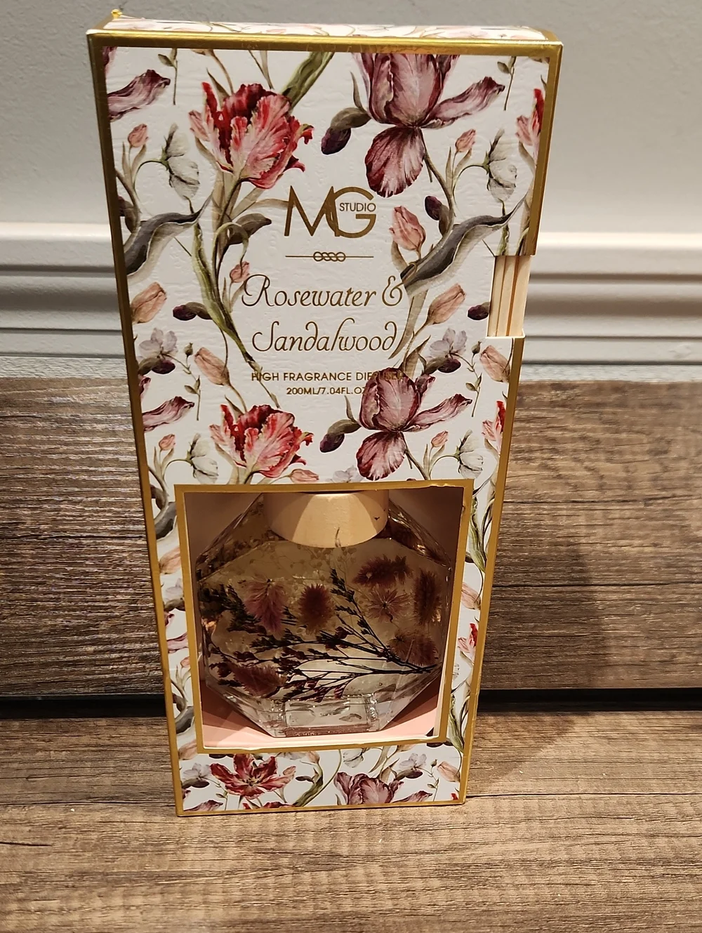 MG STUDIO Rosewater & Sandalwood Diffuser in Floral Pink and Gold Box 7.04 Fl Oz